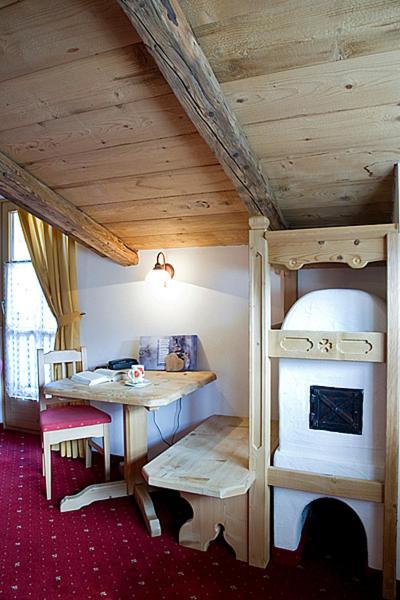 Hotel Garni San Nicolo Pozza di Fassa Exteriör bild