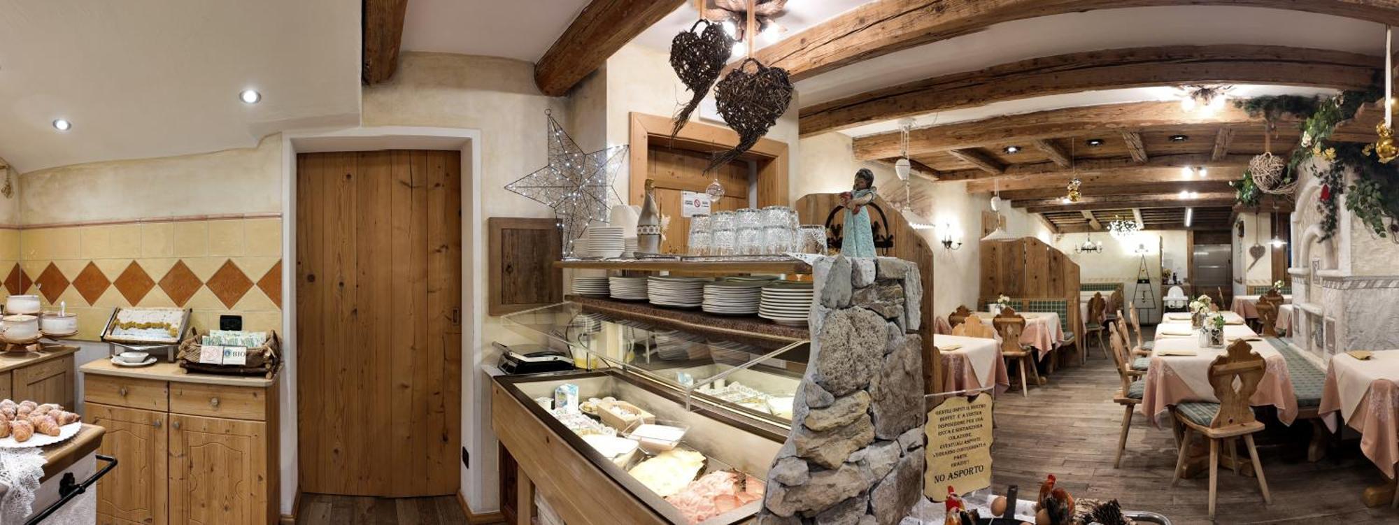 Hotel Garni San Nicolo Pozza di Fassa Exteriör bild